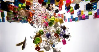 New Study: Water Reacts with Microplastics to Create Cell-Damaging Radicals