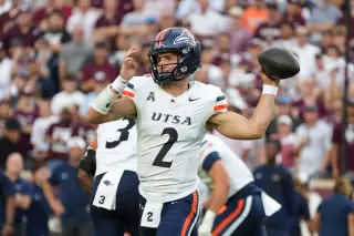 UTSA Hosts South Florida in Week 6 'Lights Out' Showdown