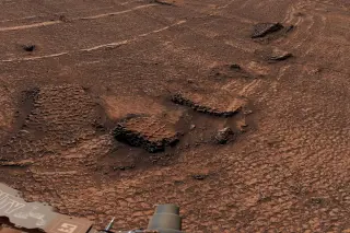 Mars honeycomb mystery deepens as Curiosity spots sea of polygons