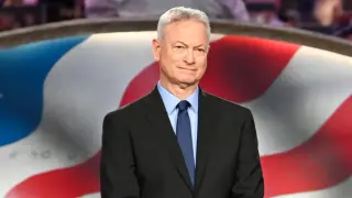 Sinise Leads PBS Memorial Day Concert Tribute to Pearl Harbor Vet