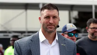 Tebow nearly storms SEC Nation set after Daniel's 'Vandy' comparison