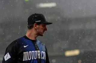 Tigers Bring Back Zack Short on Major League Deal Amid Infield Shuffle