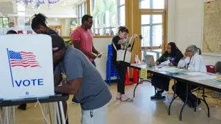 Michigan primary day heats up as turnout remains steady across races