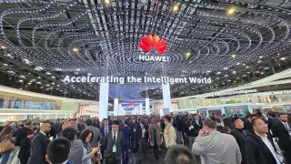 HP inks global Huawei WiFi patent license, stressing a narrow cross-licensing deal