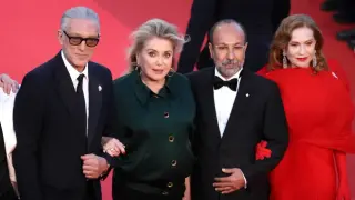 Farhadi’s Parallel Tales Delights Cannes Crowd with 5.5-Minute Ovation