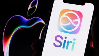 Siri Founders’ Do-Engine Dream Returns as Apple Reboots Siri