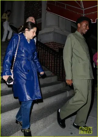 Swift Steps Out for NYC Dinner with Dad and A-List Friends