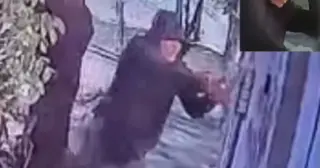 Jaguar Defender Survives Assassination Attempt Caught on Video in Mexico