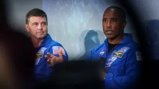 Artemis II Commanders Move to Emeritus Roles as NASA Plans Next Moon Missions