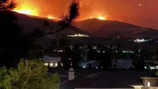 Hawk Fire Near Verdi Triggers Evacuations and Power Outages