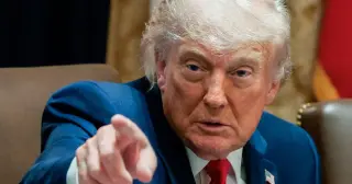 Trump’s Clock Quest Faces GOP Pushback as Daylight Saving Bill Advances