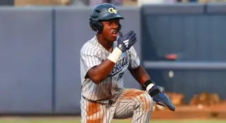 Twins Take Vahn Lackey at No. 3, Betting on a Breakout Catcher