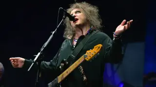 Cure Frontman Robert Smith Flays World Cup Final Halftime Show