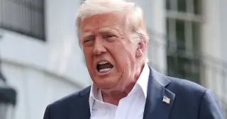 Trump’s Nationalization of 2026 Midterms Risks GOP Strategy Amidst Polling Decline