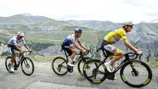 Pogacar Nears Historic Fifth Tour de France as Carapaz Wins Alpine Stage