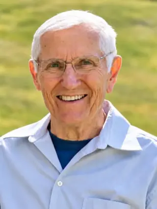 Gary Villwock, 86, Pillager High School Math Teacher and Air Force Veteran, Dies
