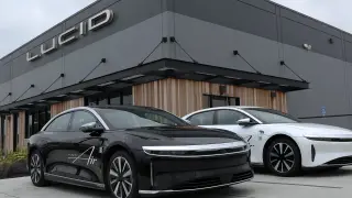 Lucid Q3 Deliveries Fall 7% as Production Plunges to Clear Inventory