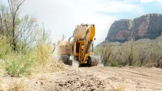 Big Bend border wall project paused amid scrutiny