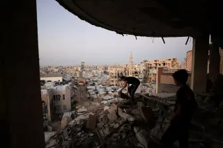 Gaza Reconstruction Stalls as Netanyahu Blocks Trump’s Peace Plan Amid Humanitarian Crisis