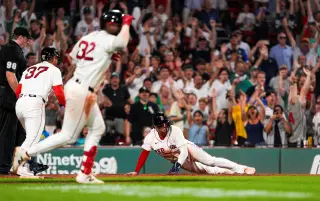 Durbin’s 13th-inning walk-off lifts Red Sox past White Sox