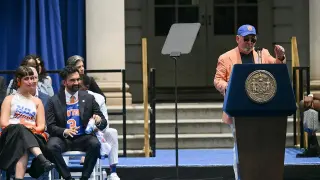 Dolan’s chilly reception as Mamdani hands out keys at Knicks title celebration