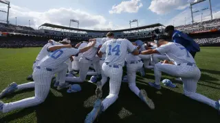 Sooners Crown CWS Title with 13-2 Win Over Tar Heels