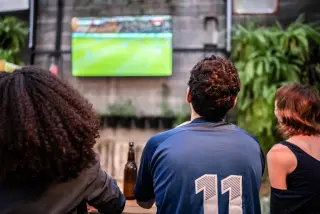 Netflix Stock Slumps as Fox to Buy Roku for $22B
