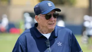 Jones backs Romo’s rebound afterOWI arrest
