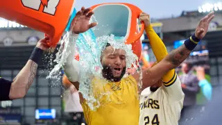 Brewers Take 2-0 Lead in NLDS After Chourio Walk-Off and King Collapse