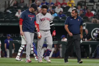 Contreras' Hand Pain Threatens Red Sox Postseason Lineup