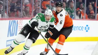 Flyers Sign Michael Bunting to Address Offensive Drought