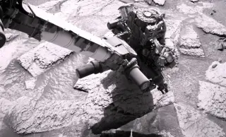 Mars Rock Holds Curiosity Hostage for Six Days, NASA Engineers Finally Free It