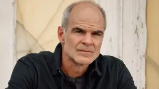 Michael Kelly Joins Landman as Season 3's Oil Titan