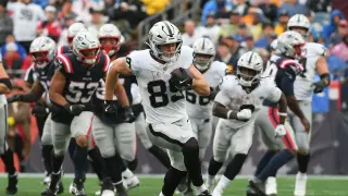 Patriots Face Unique Challenge as Raiders Lean on Bowers Against Weak Wideout Room