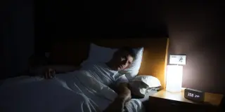 Steady Bedtimes May Shield Hearts After 40
