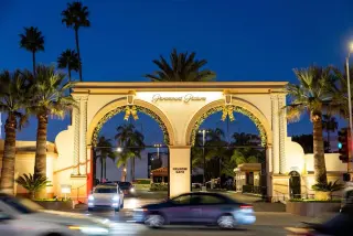 Paramount Signals Kids-Channel Sell-Off to Satisfy EU View on Warner Deal