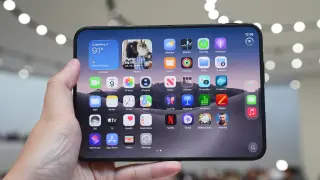 Verizon lures with iPhone 18 Pro deals, teases foldable Duo launch