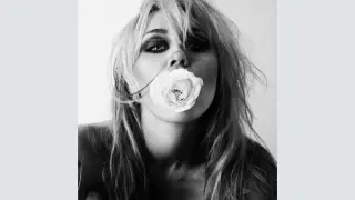 Miley's 'Bass Persuades' Sets Record for Steepest Post-Debut Chart Plunge