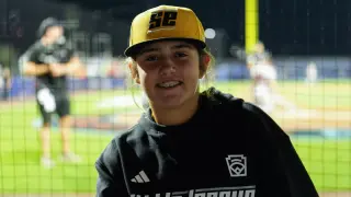 Kinley Rasmus Sets LLWS Girls Hit Record as Southeast Advances