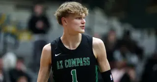 Finland-born 6-foot-10 forward Muurinen commits to Arkansas, boosting 2026 class