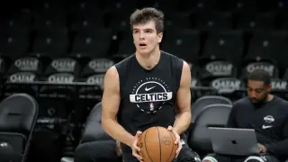 Gonzalez shines as Celtics weigh two-way depth in Summer League