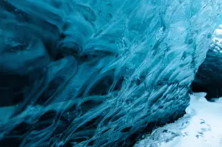 Europa Plume Reanalysis Dashes Confidence in Geyser Claim