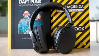 Bose-tuned Skullcandy Crusher 1080: refined sound with quiet ANC