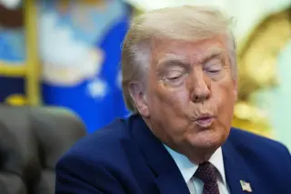 Trump’s Iran pause leaves allies wary as war options stall