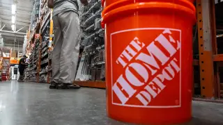 Home Depot edges past Q2 expectations as it sticks to 2026 outlook in a cautious housing market