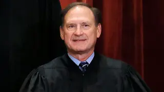 Alito's Last-Minute Recusal Sets Stage for 4-4 Split in Landmark Climate Case