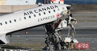 Runway Blind Spot Exposed in LaGuardia Crash That Killed Two