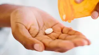 Metformin May Boost Lifespan for Older Women, Study Suggests
