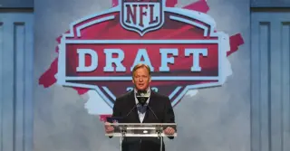 Giants No. 5 Draft Odds Tilt Toward OL as Board Shifts