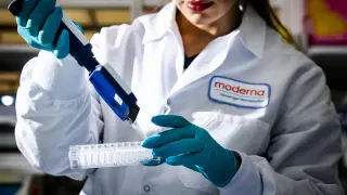 Merck-Moderna melanoma vaccine combo shows phase 3 win for delaying recurrence